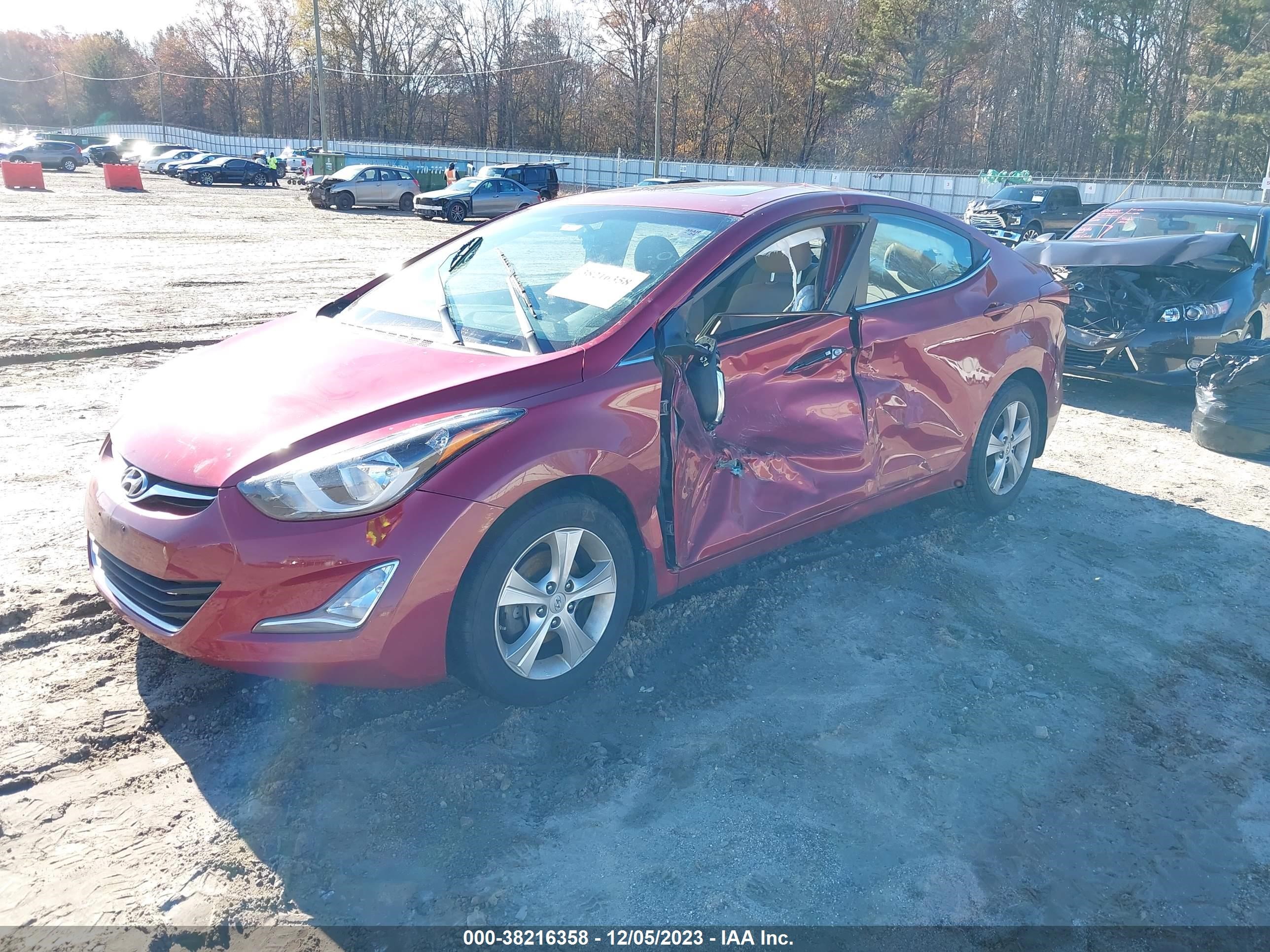 Photo 1 VIN: 5NPDH4AE5GH679823 - HYUNDAI ELANTRA 