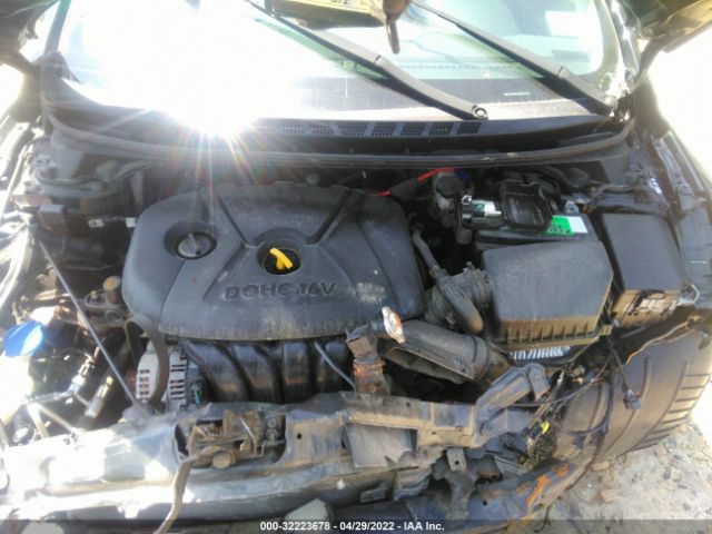 Photo 9 VIN: 5NPDH4AE5GH684679 - HYUNDAI ELANTRA 