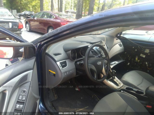 Photo 4 VIN: 5NPDH4AE5GH685749 - HYUNDAI ELANTRA 