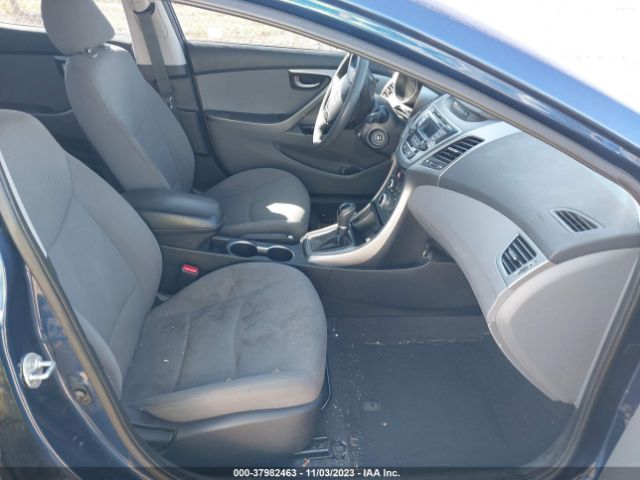 Photo 4 VIN: 5NPDH4AE5GH692409 - HYUNDAI ELANTRA 