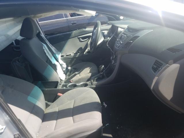 Photo 4 VIN: 5NPDH4AE5GH693009 - HYUNDAI ELANTRA SE 