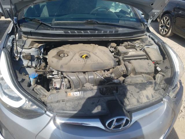 Photo 6 VIN: 5NPDH4AE5GH693009 - HYUNDAI ELANTRA SE 