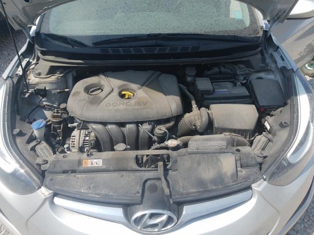 Photo 6 VIN: 5NPDH4AE5GH702145 - HYUNDAI ELANTRA SE 