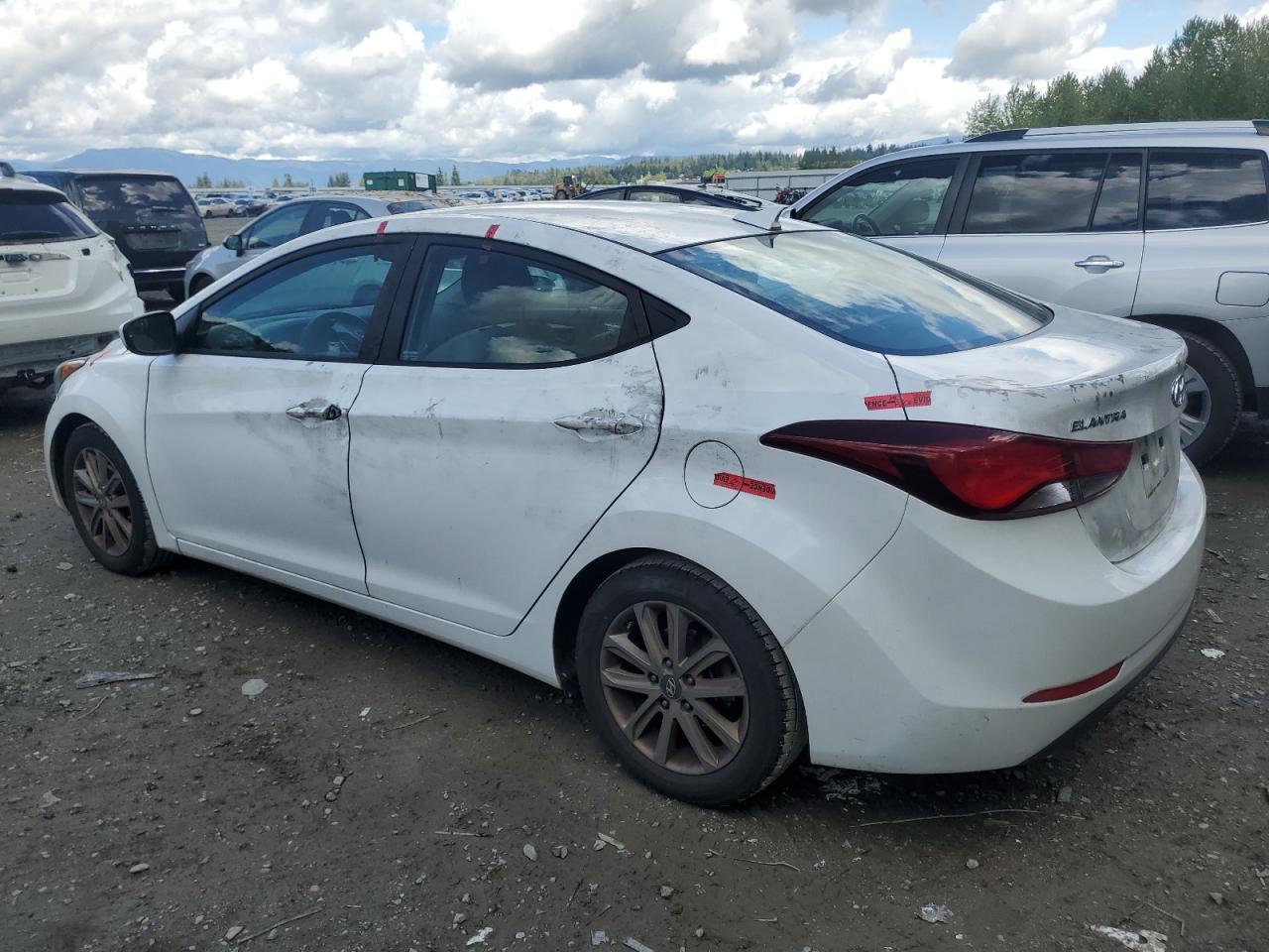 Photo 1 VIN: 5NPDH4AE5GH704025 - HYUNDAI ELANTRA 