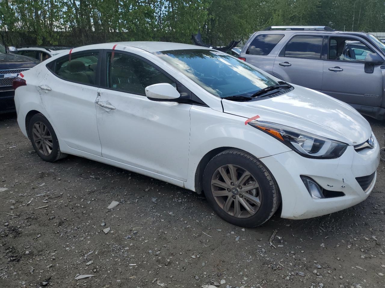 Photo 3 VIN: 5NPDH4AE5GH704025 - HYUNDAI ELANTRA 