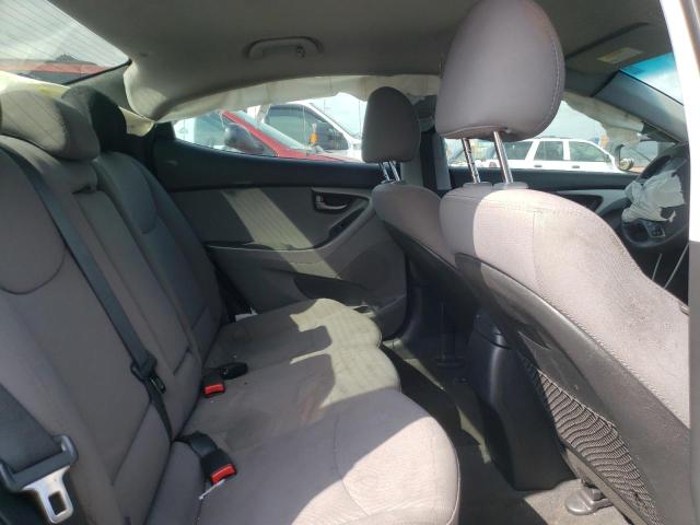 Photo 9 VIN: 5NPDH4AE5GH704834 - HYUNDAI ELANTRA SE 