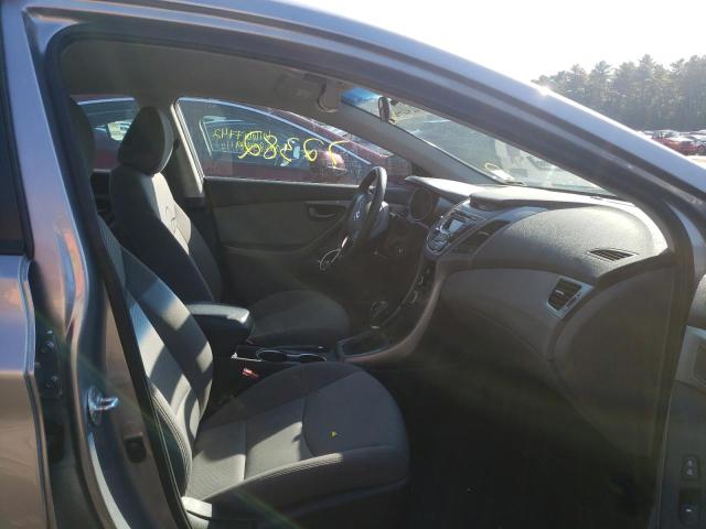 Photo 4 VIN: 5NPDH4AE5GH716188 - HYUNDAI ELANTRA SE 