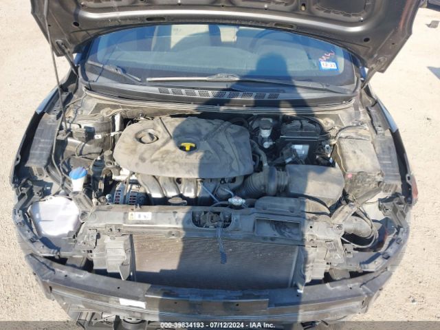 Photo 9 VIN: 5NPDH4AE5GH721794 - HYUNDAI ELANTRA 