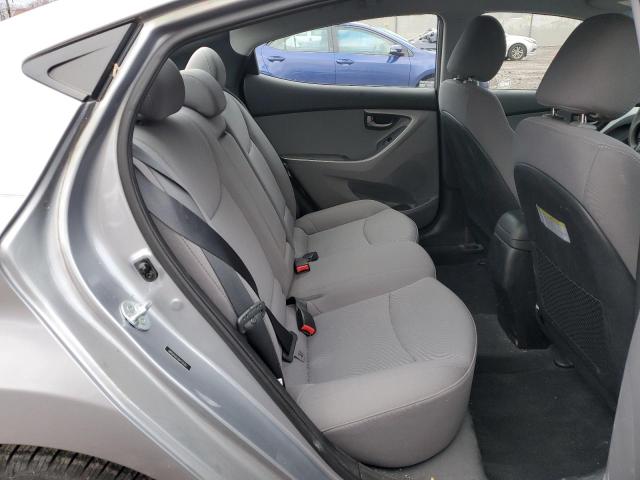 Photo 9 VIN: 5NPDH4AE5GH732357 - HYUNDAI ELANTRA SE 