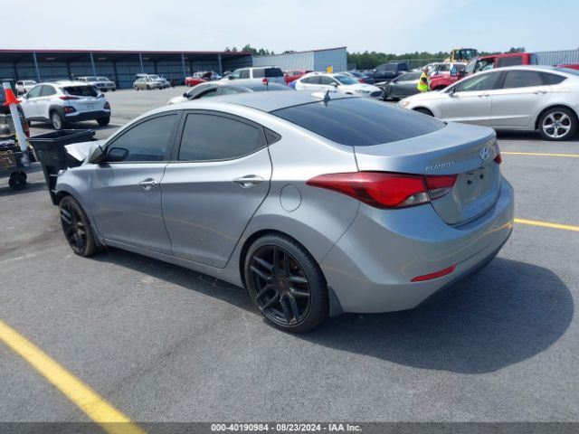 Photo 2 VIN: 5NPDH4AE5GH732875 - HYUNDAI ELANTRA 