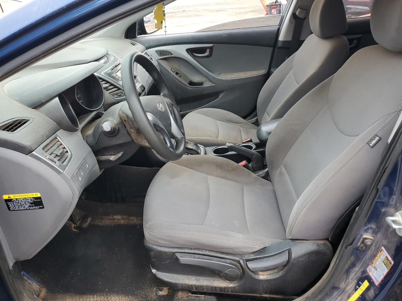 Photo 6 VIN: 5NPDH4AE5GH739387 - HYUNDAI ELANTRA 