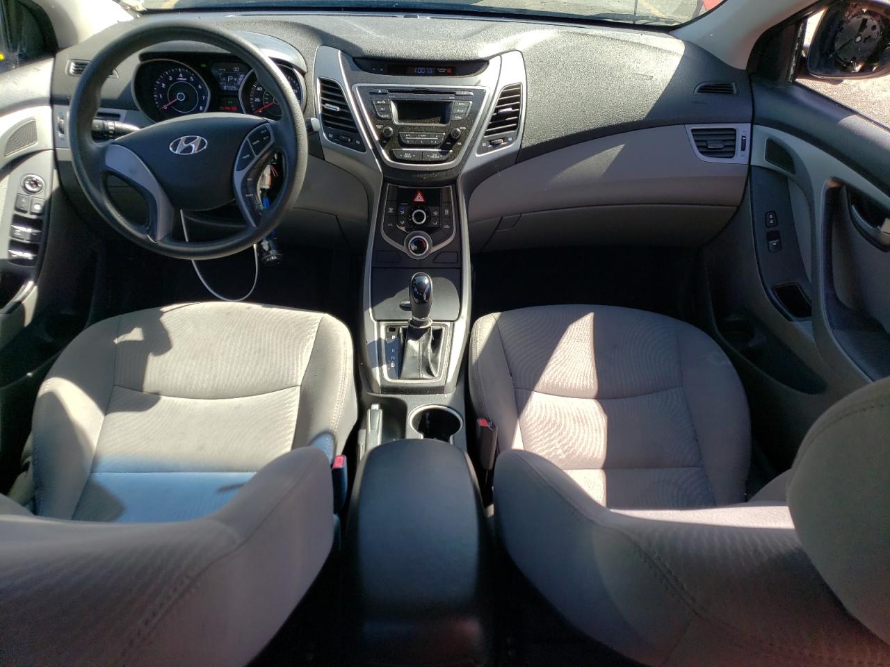 Photo 7 VIN: 5NPDH4AE5GH740832 - HYUNDAI ELANTRA 