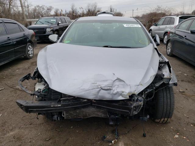 Photo 4 VIN: 5NPDH4AE5GH742127 - HYUNDAI ELANTRA SE 