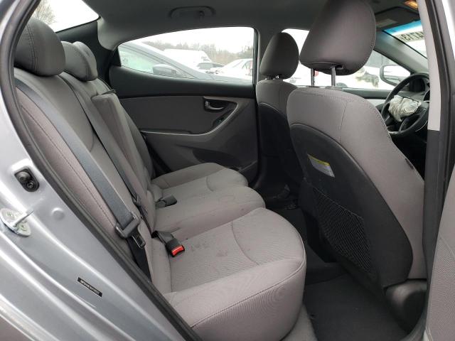 Photo 9 VIN: 5NPDH4AE5GH742127 - HYUNDAI ELANTRA SE 