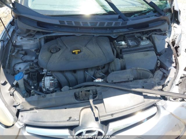 Photo 9 VIN: 5NPDH4AE5GH746663 - HYUNDAI ELANTRA 