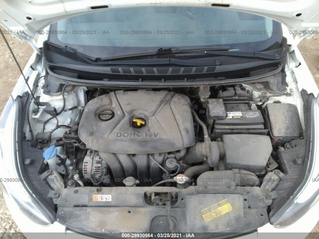 Photo 9 VIN: 5NPDH4AE5GH753290 - HYUNDAI ELANTRA 