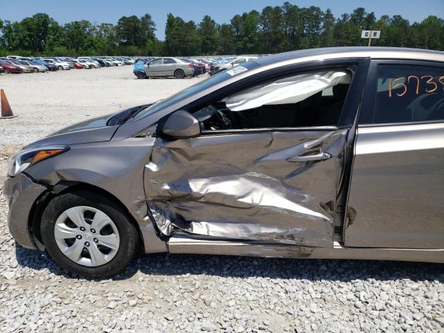 Photo 8 VIN: 5NPDH4AE5GH765004 - HYUNDAI ELANTRA SE 