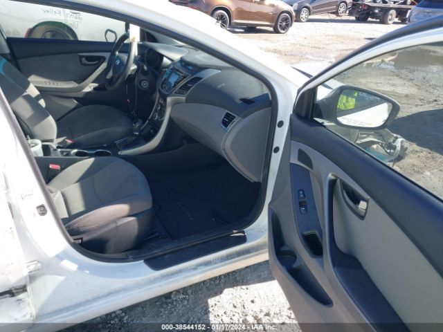 Photo 4 VIN: 5NPDH4AE5GH771434 - HYUNDAI ELANTRA 