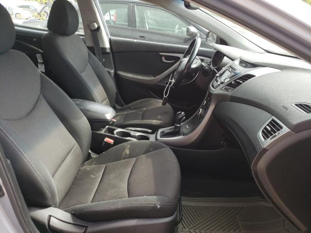 Photo 4 VIN: 5NPDH4AE5GH775550 - HYUNDAI ELANTRA SE 