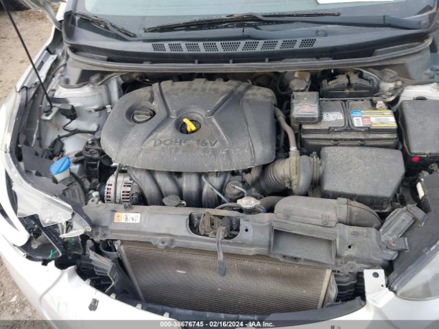 Photo 9 VIN: 5NPDH4AE5GH776486 - HYUNDAI ELANTRA 