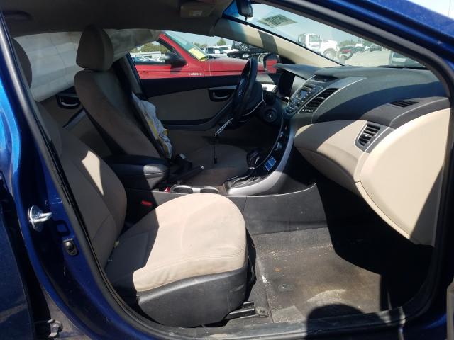 Photo 4 VIN: 5NPDH4AE5GH779100 - HYUNDAI ELANTRA SE 