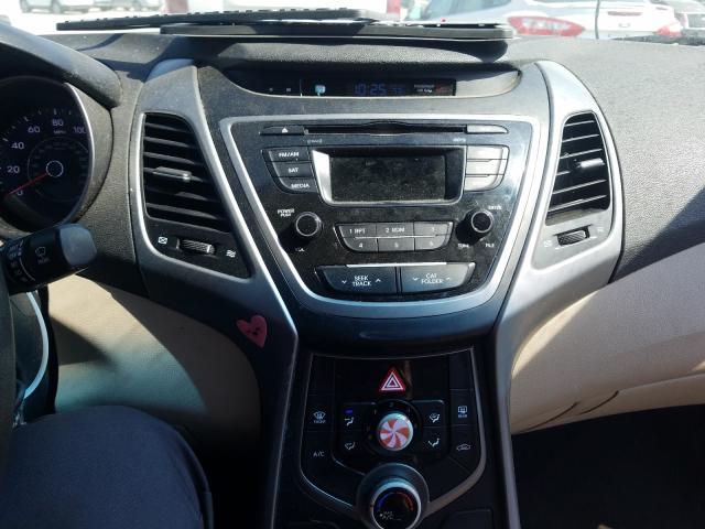 Photo 8 VIN: 5NPDH4AE5GH779100 - HYUNDAI ELANTRA SE 