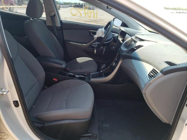 Photo 4 VIN: 5NPDH4AE5GH787424 - HYUNDAI ELANTRA SE 