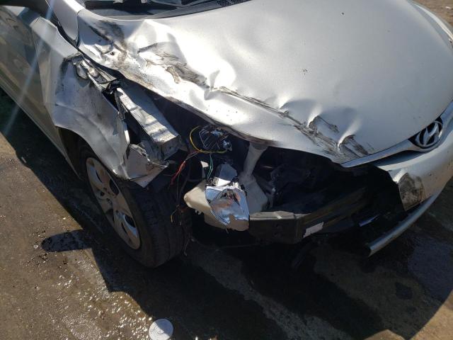 Photo 8 VIN: 5NPDH4AE5GH787424 - HYUNDAI ELANTRA SE 