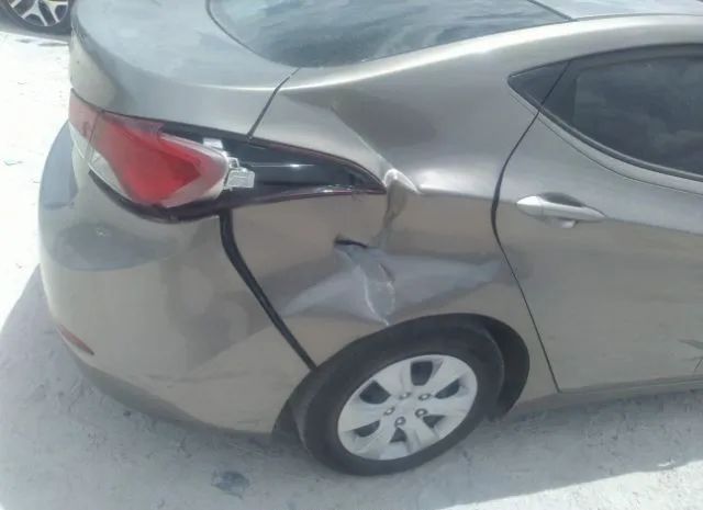 Photo 5 VIN: 5NPDH4AE5GH787519 - HYUNDAI ELANTRA 