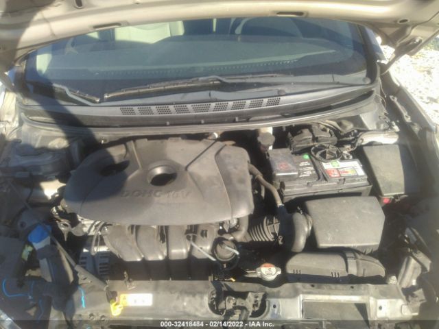 Photo 9 VIN: 5NPDH4AE5GH788976 - HYUNDAI ELANTRA 