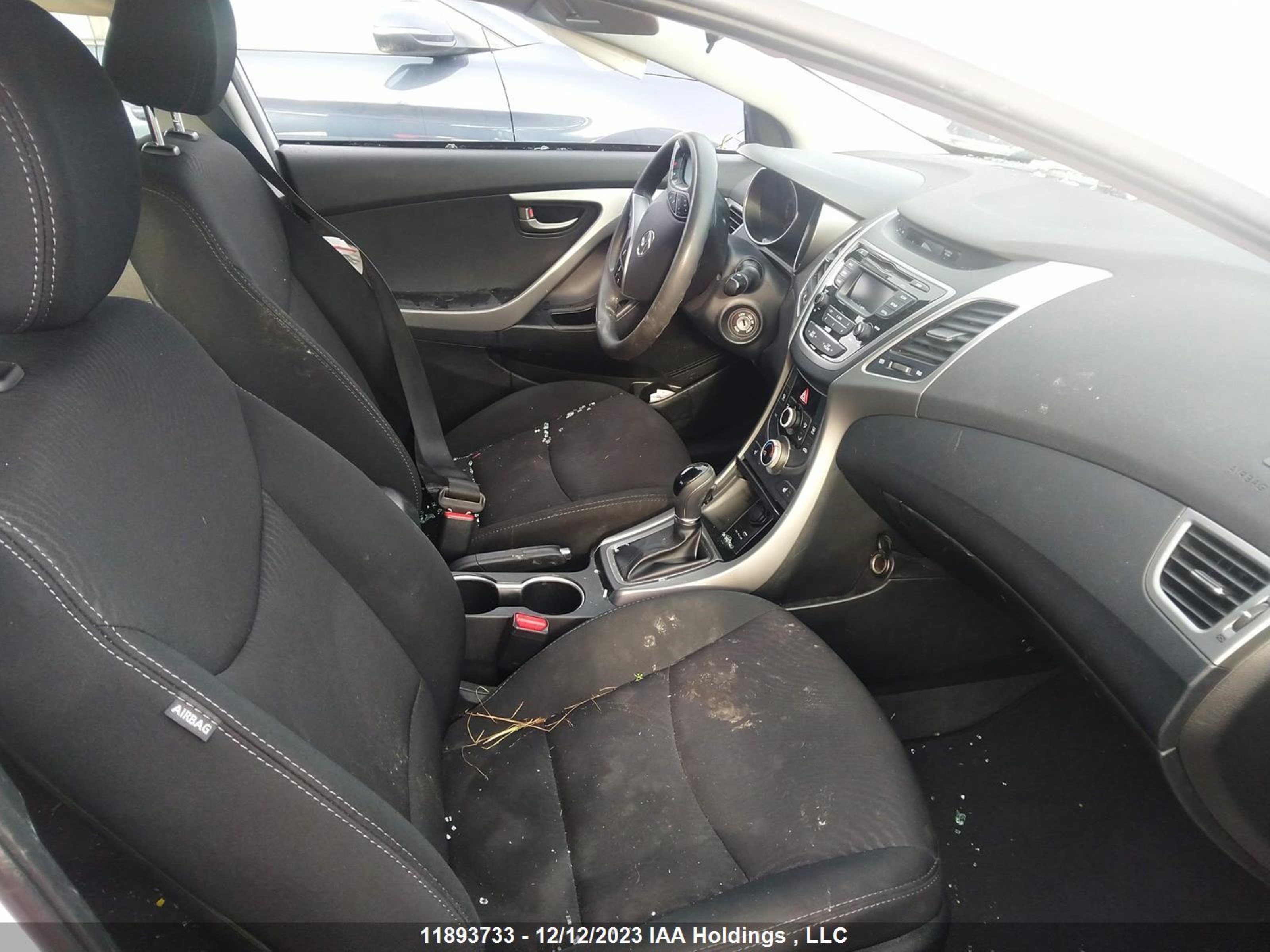 Photo 4 VIN: 5NPDH4AE5GH792042 - HYUNDAI ELANTRA 