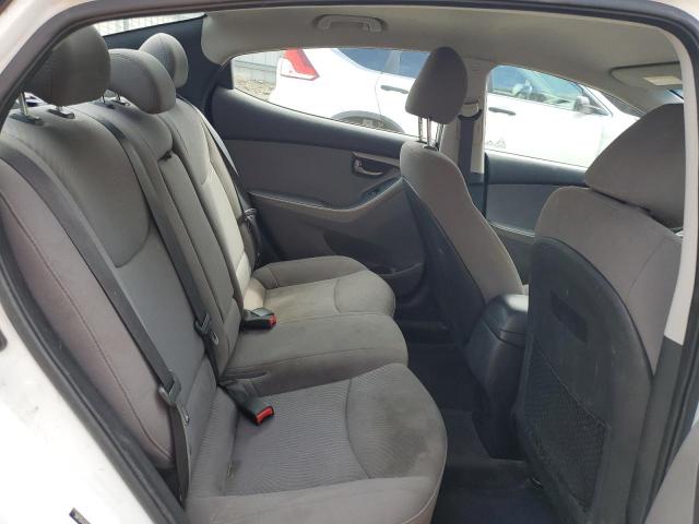 Photo 9 VIN: 5NPDH4AE5GH794177 - HYUNDAI ELANTRA SE 