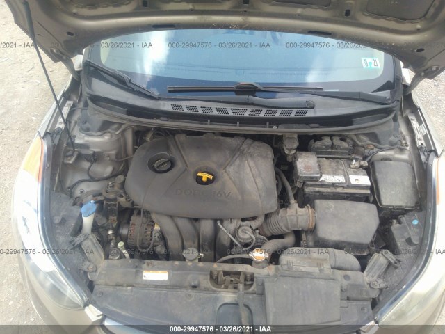 Photo 9 VIN: 5NPDH4AE6BH007116 - HYUNDAI ELANTRA 