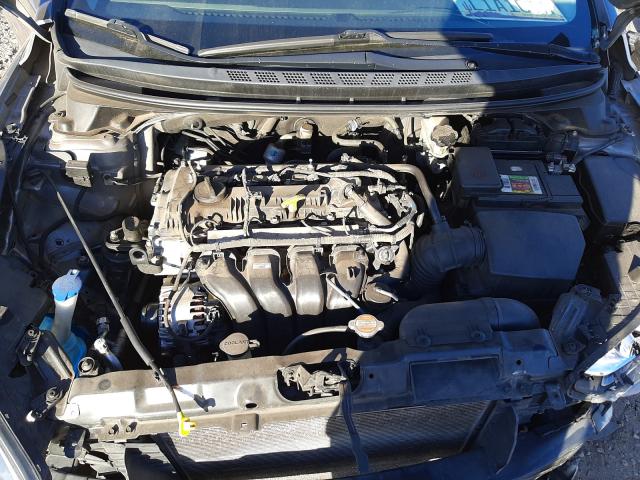 Photo 6 VIN: 5NPDH4AE6BH010890 - HYUNDAI ELANTRA GL 