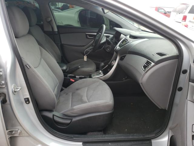 Photo 4 VIN: 5NPDH4AE6BH011635 - HYUNDAI ELANTRA 