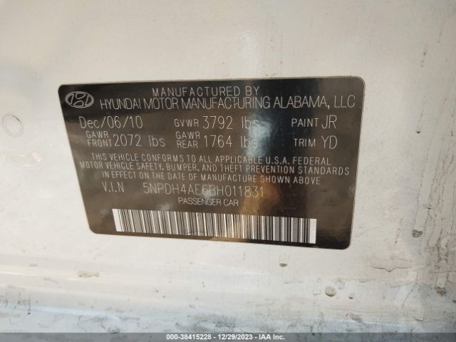 Photo 8 VIN: 5NPDH4AE6BH011831 - HYUNDAI ELANTRA 