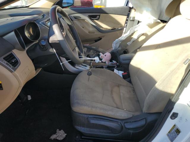 Photo 6 VIN: 5NPDH4AE6BH015913 - HYUNDAI ELANTRA 