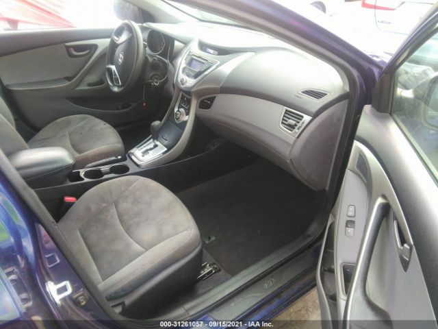 Photo 4 VIN: 5NPDH4AE6BH028791 - HYUNDAI ELANTRA 