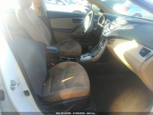 Photo 4 VIN: 5NPDH4AE6BH033862 - HYUNDAI ELANTRA 