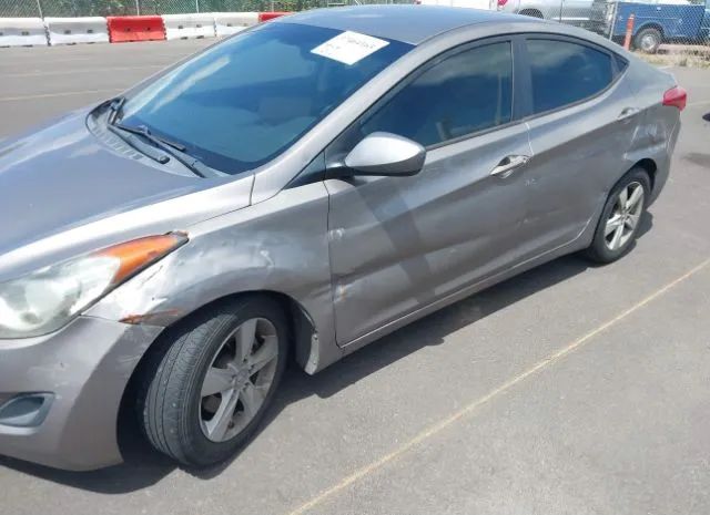 Photo 5 VIN: 5NPDH4AE6BH039225 - HYUNDAI ELANTRA 