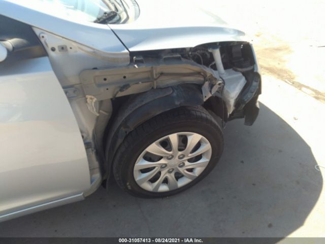 Photo 5 VIN: 5NPDH4AE6BH048474 - HYUNDAI ELANTRA 