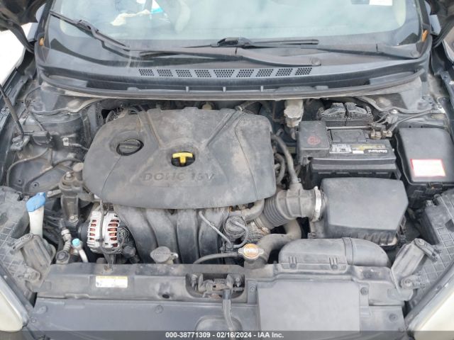 Photo 9 VIN: 5NPDH4AE6BH049754 - HYUNDAI ELANTRA 