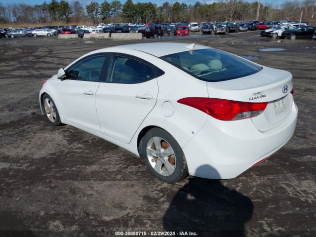 Photo 2 VIN: 5NPDH4AE6BH053111 - HYUNDAI ELANTRA 