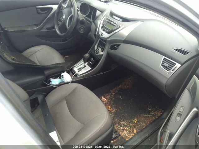 Photo 4 VIN: 5NPDH4AE6CH077149 - HYUNDAI ELANTRA 