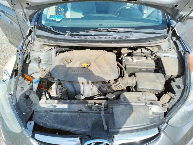 Photo 6 VIN: 5NPDH4AE6CH091391 - HYUNDAI ELANTRA GL 