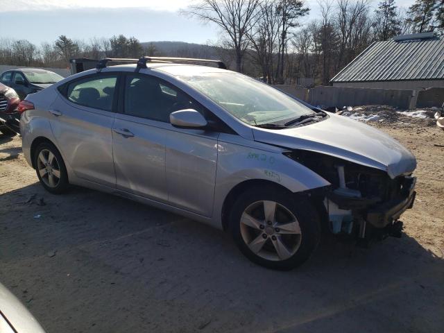 Photo 3 VIN: 5NPDH4AE6CH092279 - HYUNDAI ELANTRA 