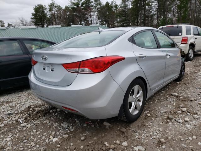 Photo 3 VIN: 5NPDH4AE6CH093299 - HYUNDAI ELANTRA GL 