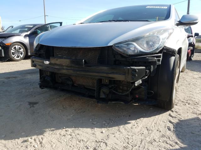 Photo 8 VIN: 5NPDH4AE6CH093481 - HYUNDAI ELANTRA GL 