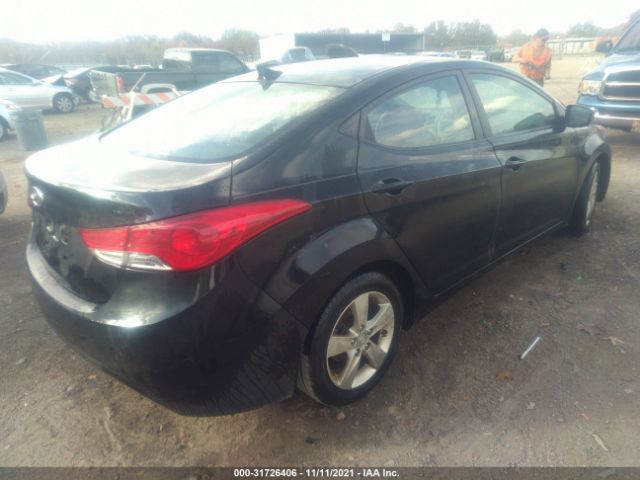 Photo 3 VIN: 5NPDH4AE6CH093819 - HYUNDAI ELANTRA 