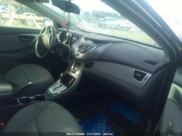 Photo 4 VIN: 5NPDH4AE6CH093819 - HYUNDAI ELANTRA 